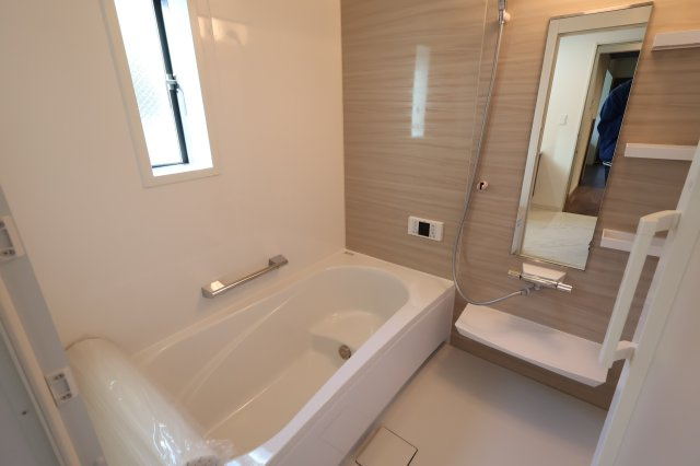 《仲介手数料無料》大宮区櫛引町１丁目332-6新築一戸建てグランパティオの浴室