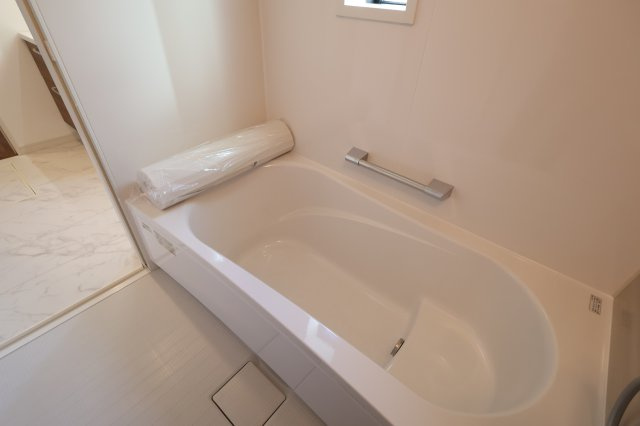 《仲介手数料無料》大宮区櫛引町１丁目332-6新築一戸建てグランパティオの浴室