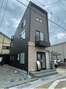 草津市渋川１丁目の店舗事務所の外観