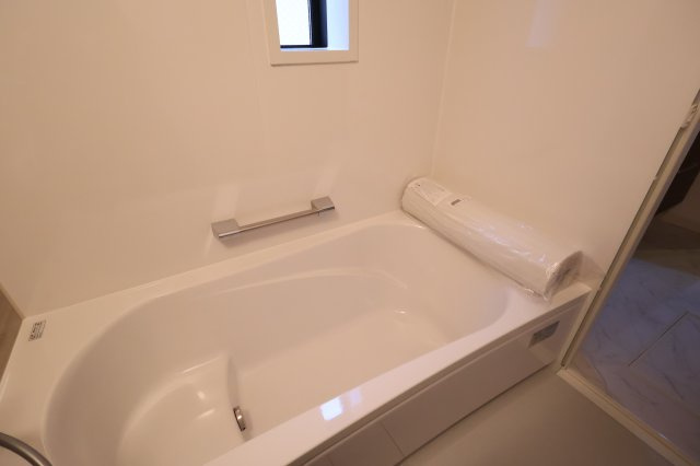 《仲介手数料無料》大宮区櫛引町１丁目332-6新築一戸建てグランパティオの浴室