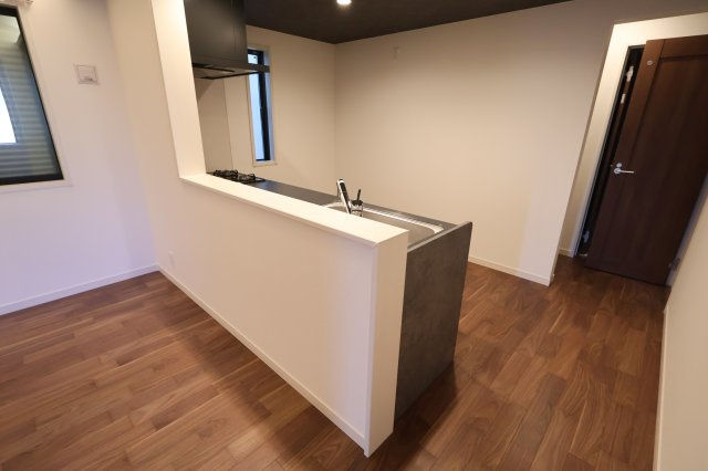 《仲介手数料無料》大宮区櫛引町１丁目332-6新築一戸建てグランパティオのキッチン