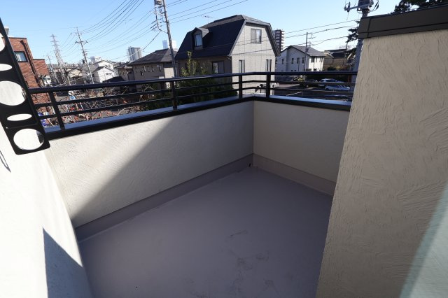 《仲介手数料無料》大宮区櫛引町１丁目332-6新築一戸建てグランパティオのバルコニー