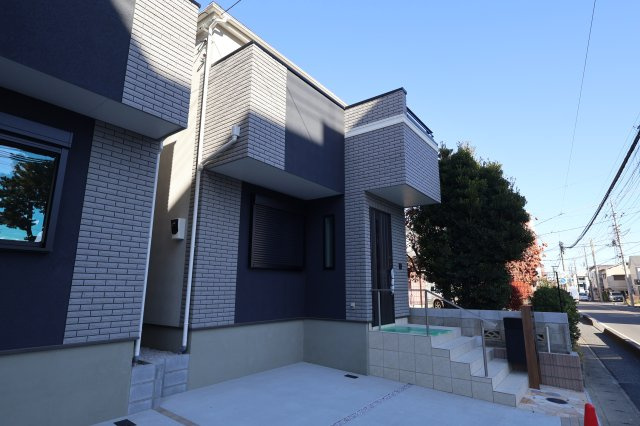 《仲介手数料無料》大宮区櫛引町１丁目332-6新築一戸建てグランパティオの外観