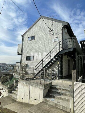 横浜市保土ケ谷区霞台のアパートの外観