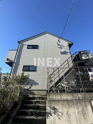 横浜市保土ケ谷区霞台のアパートの外観