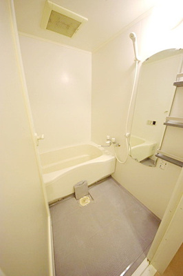 【浴室】 | レヴィーナ東京八重洲通り