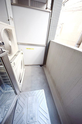 【バルコニー】 | レヴィーナ東京八重洲通り