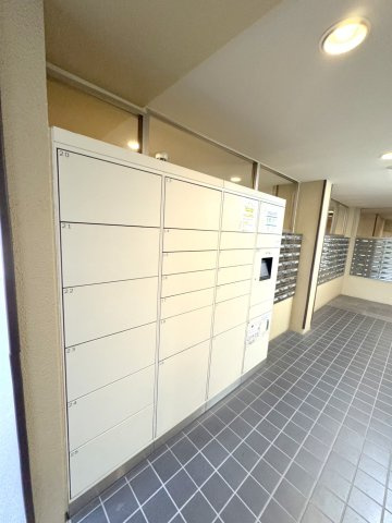 インプレスト高品のその他共用部分|宅配ボックス