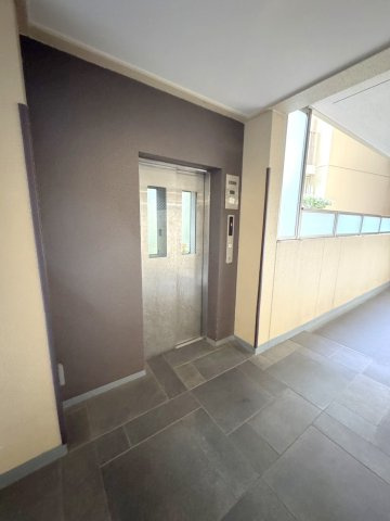 インプレスト高品のその他共用部分|エレベーター