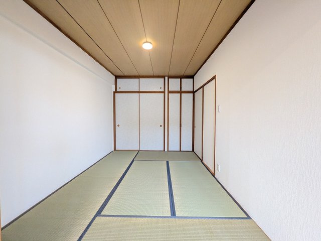 ヒューマンスクエア豊田の収納|～リビングに隣接している6.0帖の和室　大容量収納可能な押入れがあります～