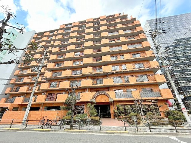ロイヤルハイツ新大阪の外観