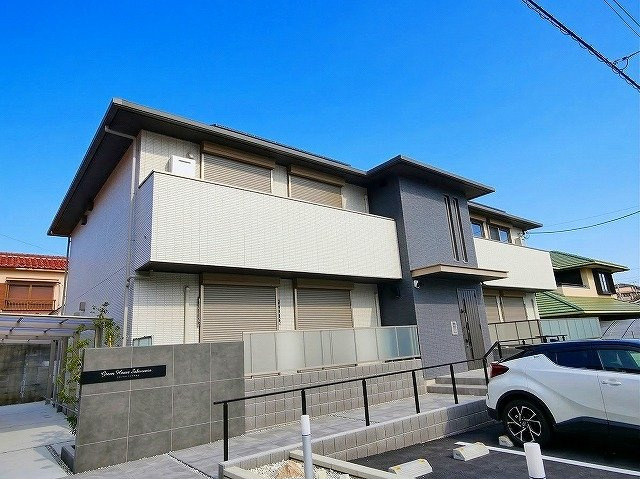 グランディール学園前の外観|おしゃれな外観です