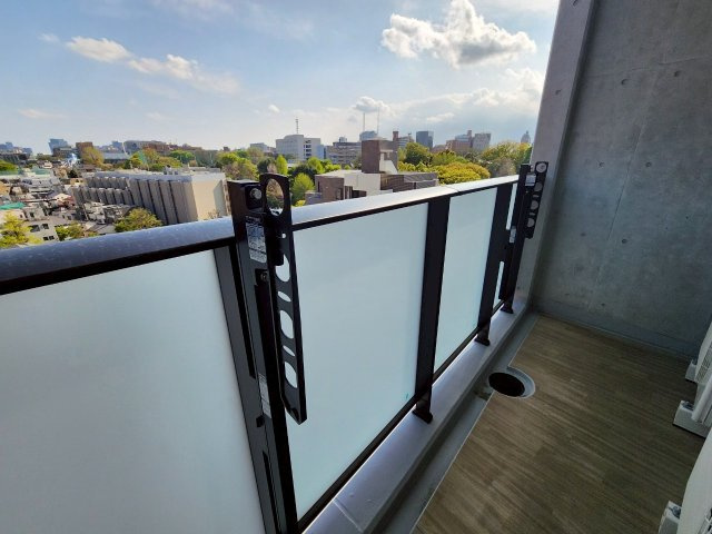 【バルコニー】