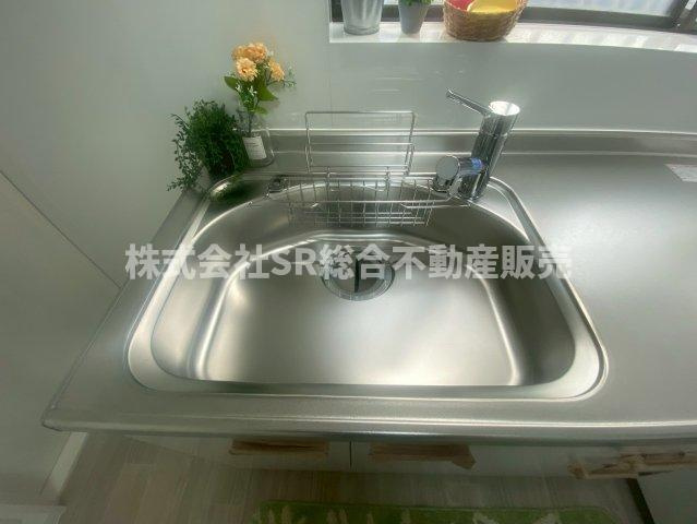 御厨西ノ町1丁目中古戸建のキッチン|シンクピカピカです☆
