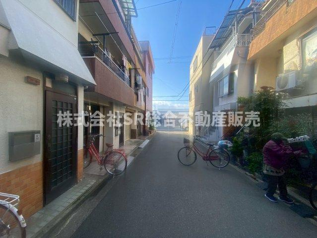 御厨西ノ町1丁目中古戸建の前面道路含む現地写真|前面道路含む現地写真です