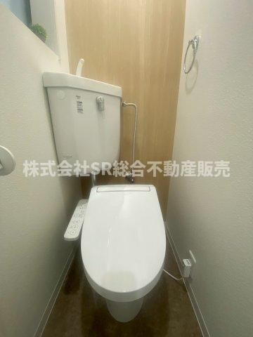 御厨西ノ町1丁目中古戸建のトイレ|温水洗浄便座もございます♪