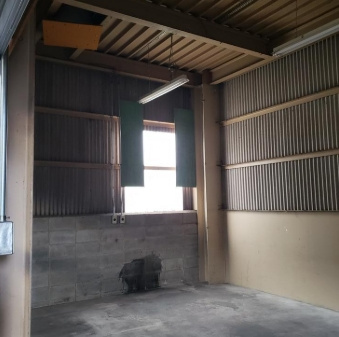 北側倉庫の内装