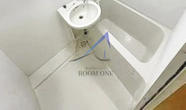 メゾンフェリーチェの洗面所|洗面台です。