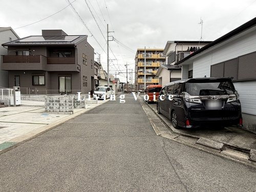 【前面道路含む現地写真】 | 【仲介手数料０円】厚木市三田2丁目　新築一戸建て　3号棟　全5棟 | 【仲介手数料０円】厚木市三田2丁目　新築一戸建て　全5棟