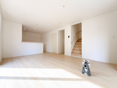 【居間・リビング】 | 前橋市関根町　新築住宅 | くつろぎと会話が生まれる、心地よい時間をお過ごしください。