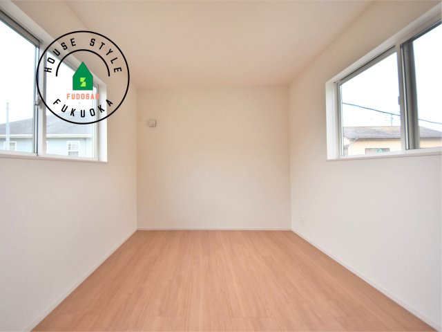 福岡市西区小戸3丁目第1-3棟（1号棟）　の内観：施工例|穏やかな光が差し込む室内には、穏やかな時間が流れます。