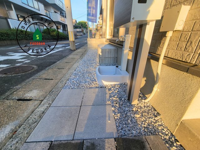 福岡市西区小戸3丁目第1-3棟（1号棟）　の外観：施工例|お庭で自由な時間を過ごせます。