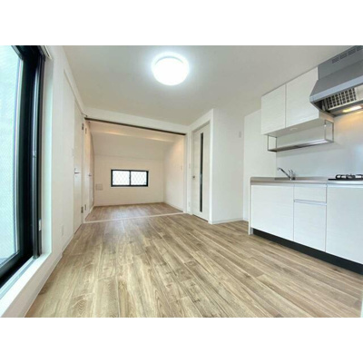 【居間・リビング】 | クリスタルコート中野新橋 | 5.9帖のきれいなDK。