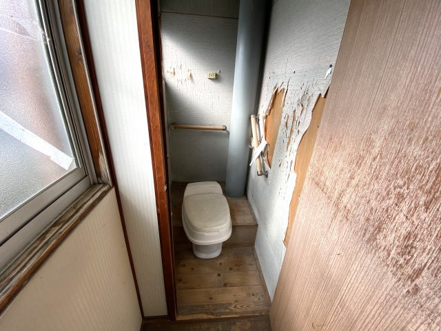 山武市本須賀3829-38中古戸建のトイレ