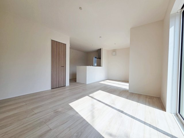【居間・リビング】 | 東海市加木屋町第１期　2号棟
