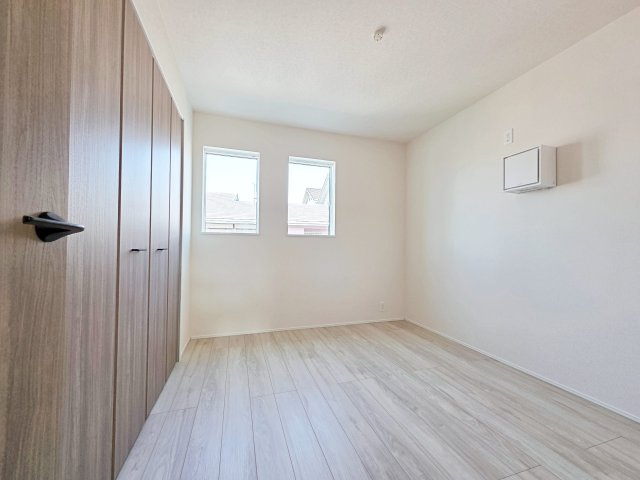 【洋室】 | 東海市加木屋町第１期　2号棟