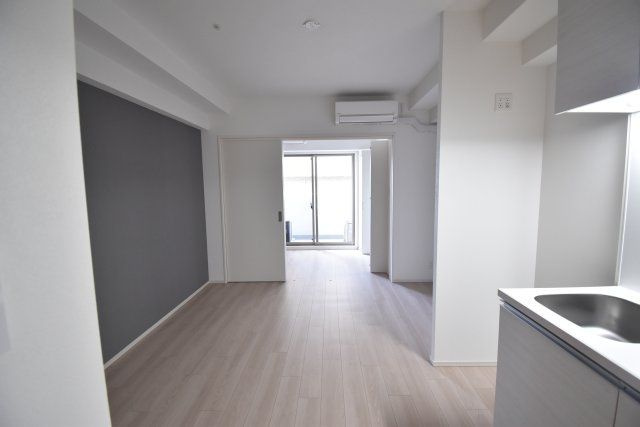 スプランディッド弁天町の居間・リビング