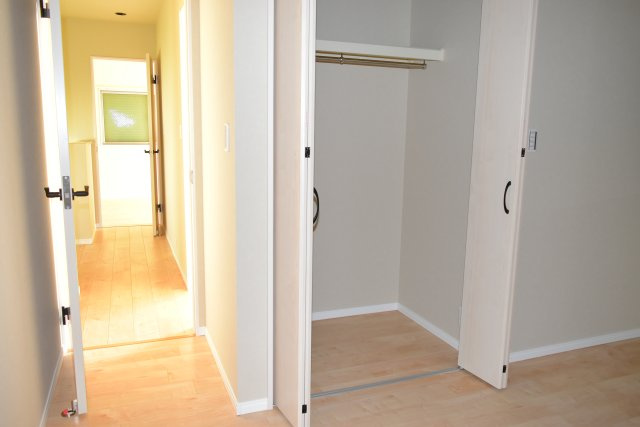 立川市若葉町３丁目の中古一戸建の収納