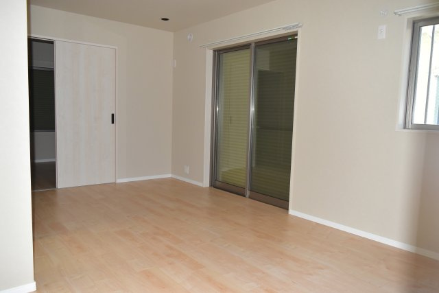 立川市若葉町３丁目の中古一戸建の居間・リビング