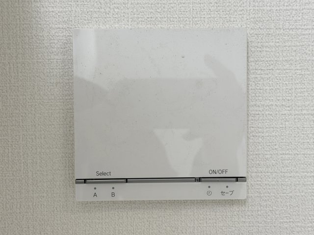 練馬区平和台3丁目 全3棟 2号棟の設備|空気を汚さずに足元から暖かい床暖房が標準装備です 小さなお子様にも安心の暖房設備です(2号棟)