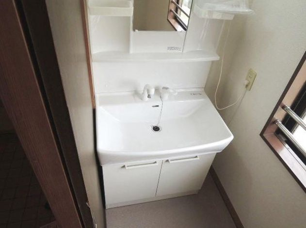 ロイヤルハウスの独立洗面台