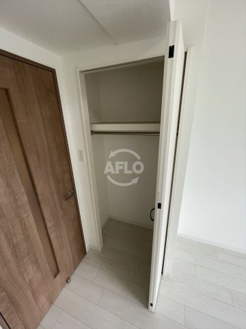 ゼオン大阪EASTの収納|ゼオン大阪EAST　クローゼット