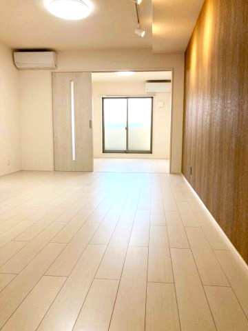 フジパレス高石駅西Ⅱ番館の居間・リビング