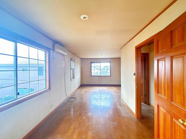 【居間・リビング】 | 阿見町大字鈴木　中古戸建