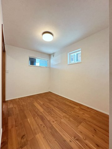 安佐南区上安1丁目No.Cの寝室|4.375帖の広々とした主寝室☆