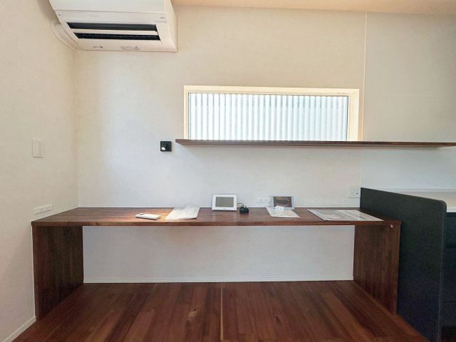 安佐南区上安1丁目No.Cの内装|スタディカウンター☆
お子様の学習スペースにぴったりです♪