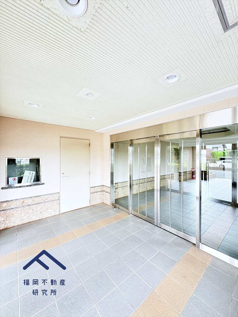 エバーライフ新宮のエントランス