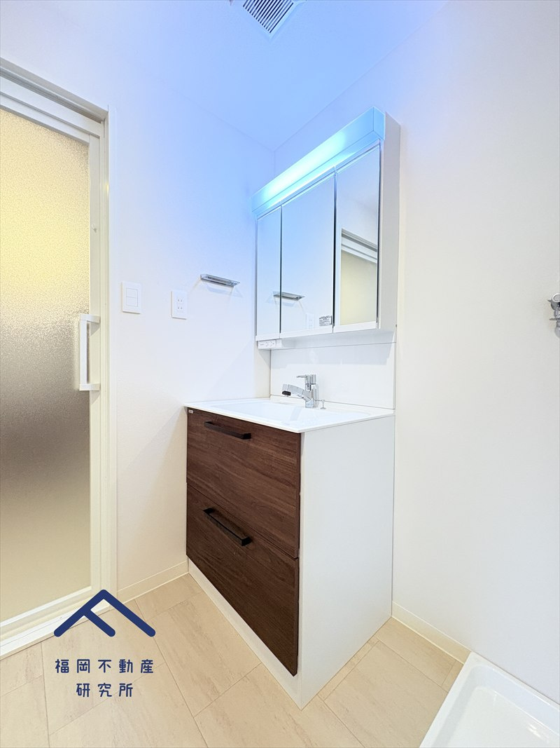 エバーライフ新宮の独立洗面台