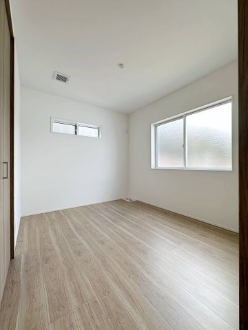 安佐南区上安7丁目 No.10の洋室|5.2帖洋室☆