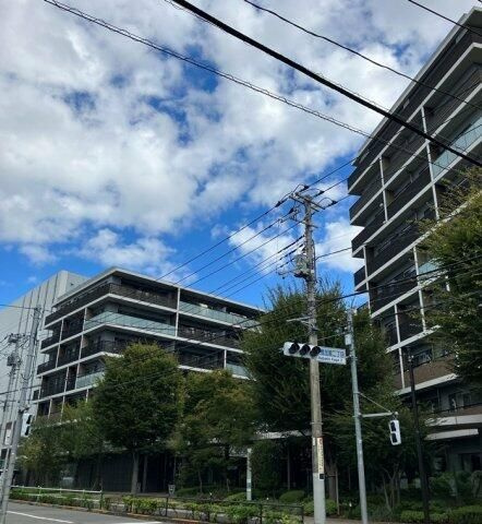 プラウドシティ加賀学園通りの外観