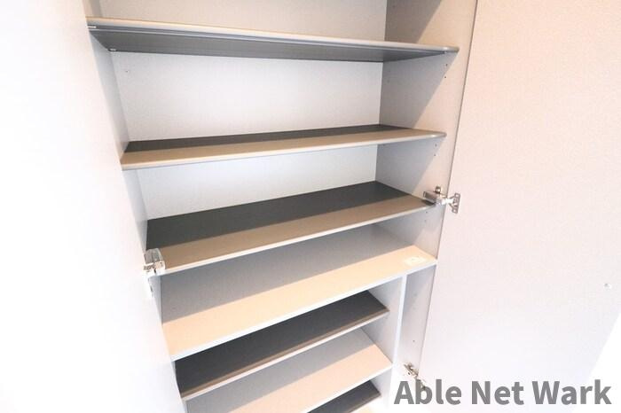 フランシーズの玄関|シューズボックス付き