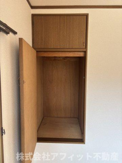 【その他】 | ハイツさらがい | 2F西側の洋室6帖の収納