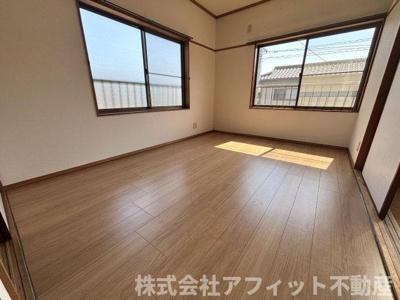 【寝室】 | ハイツさらがい | 東側の洋室6帖