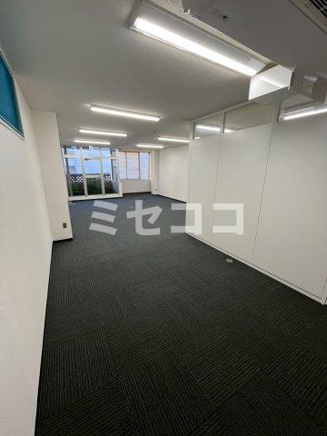 天満橋岡本ビルの内装