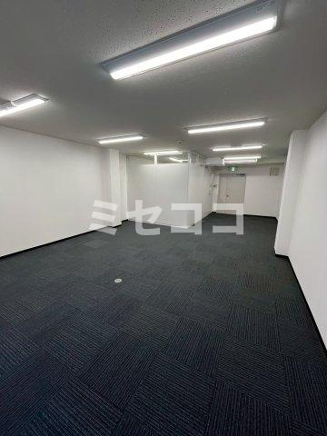 天満橋岡本ビルの内装