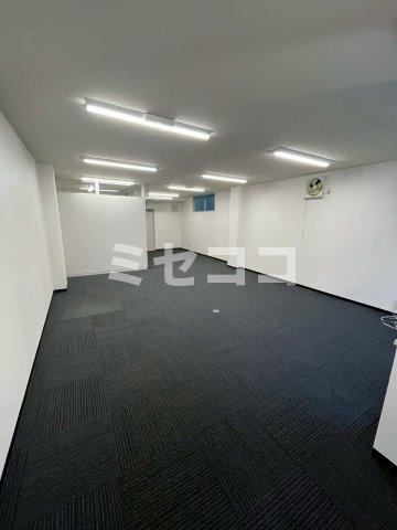 天満橋岡本ビルの内装